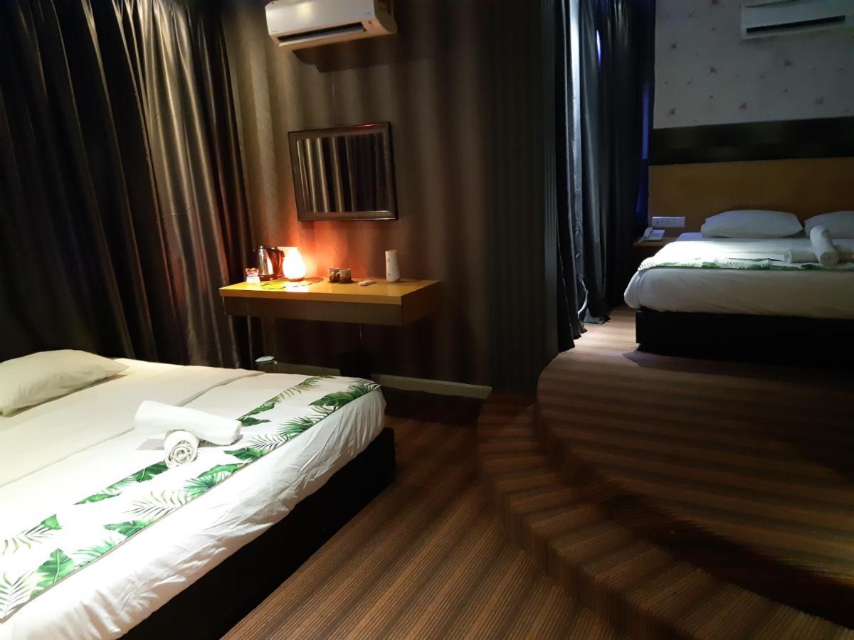 Malacca Grandeur Hotel And Spa מראה חיצוני תמונה