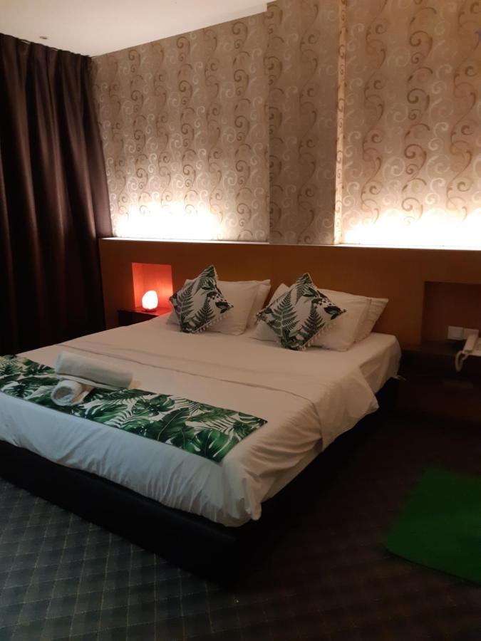 Malacca Grandeur Hotel And Spa מראה חיצוני תמונה